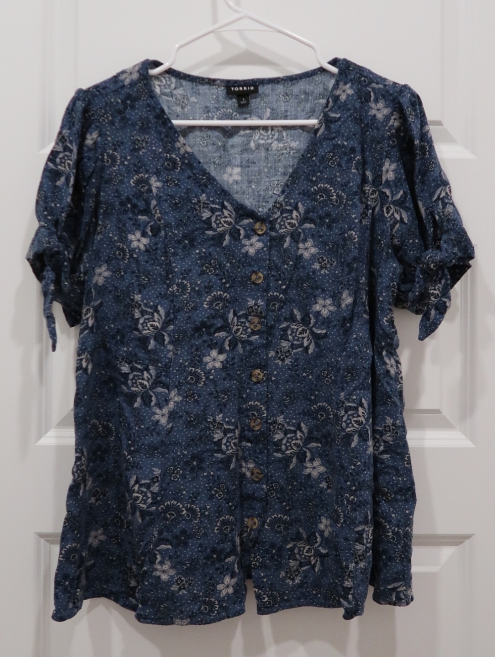 Fit & Flare Rayon Slub Button Up Tie Sleeve Top Size 1X